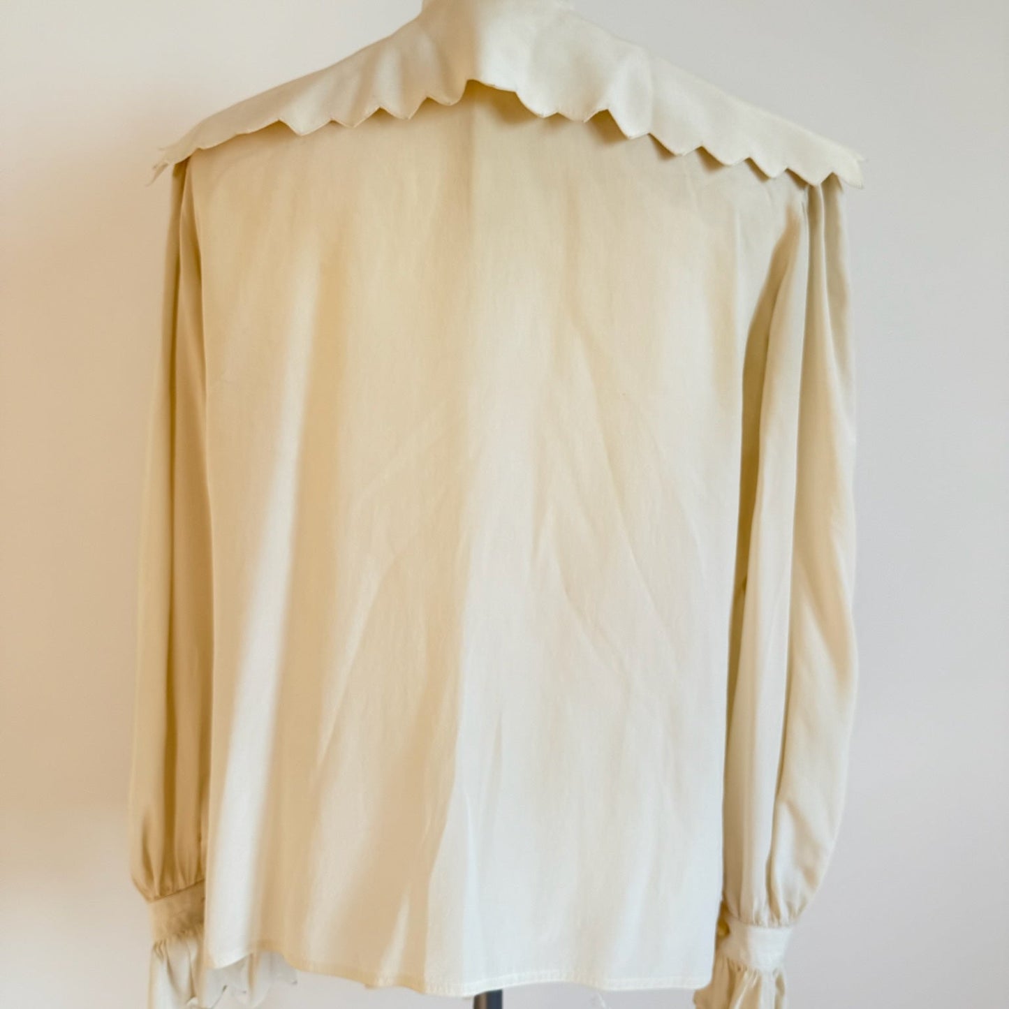 Camicia vintage in seta anni 60 ricamo a mano