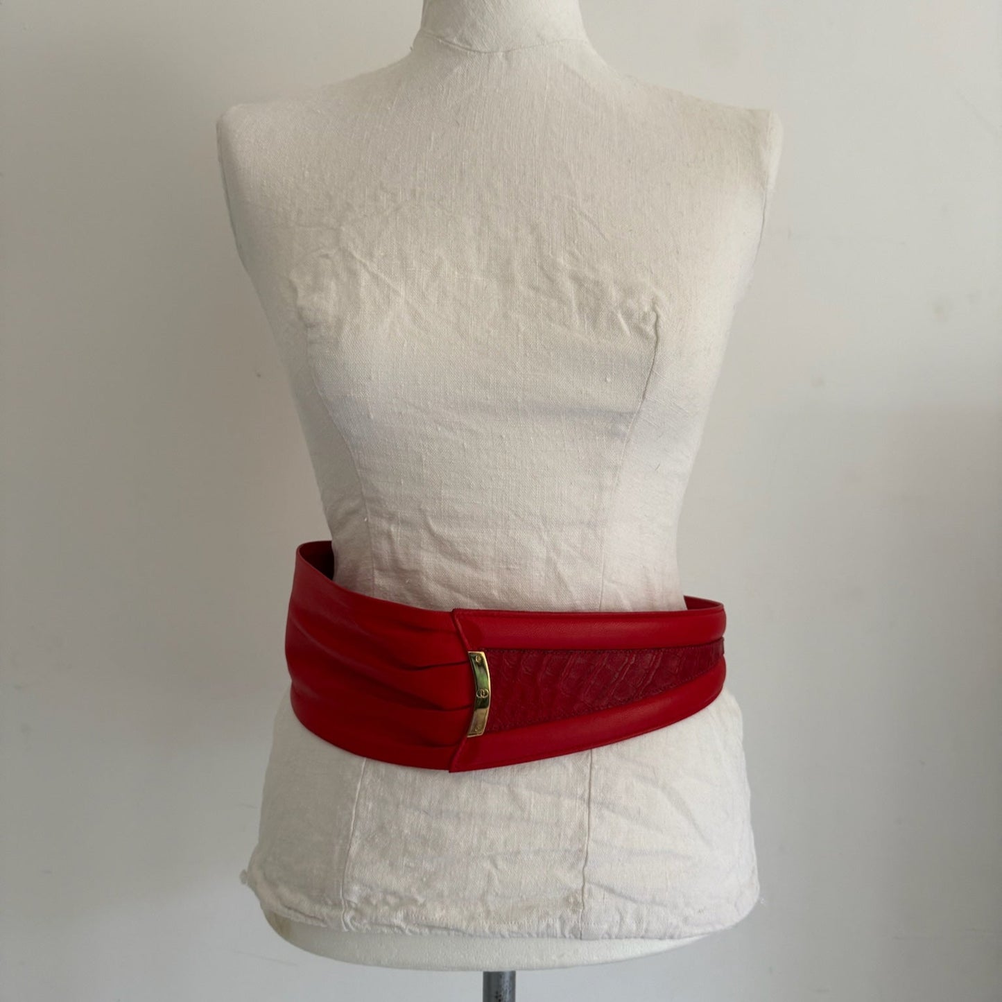 Cintura Gucci in pelle rossa vintage 1990s