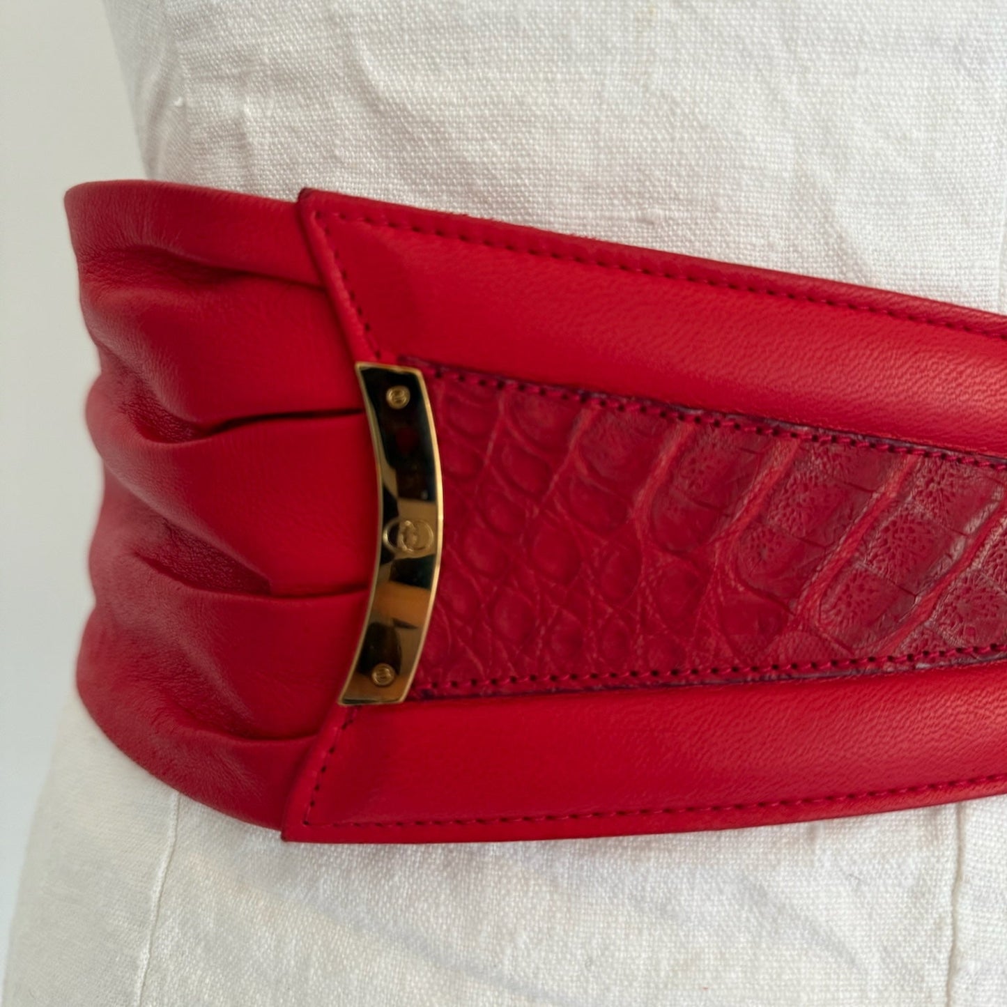 Cintura Gucci in pelle rossa vintage 1990s