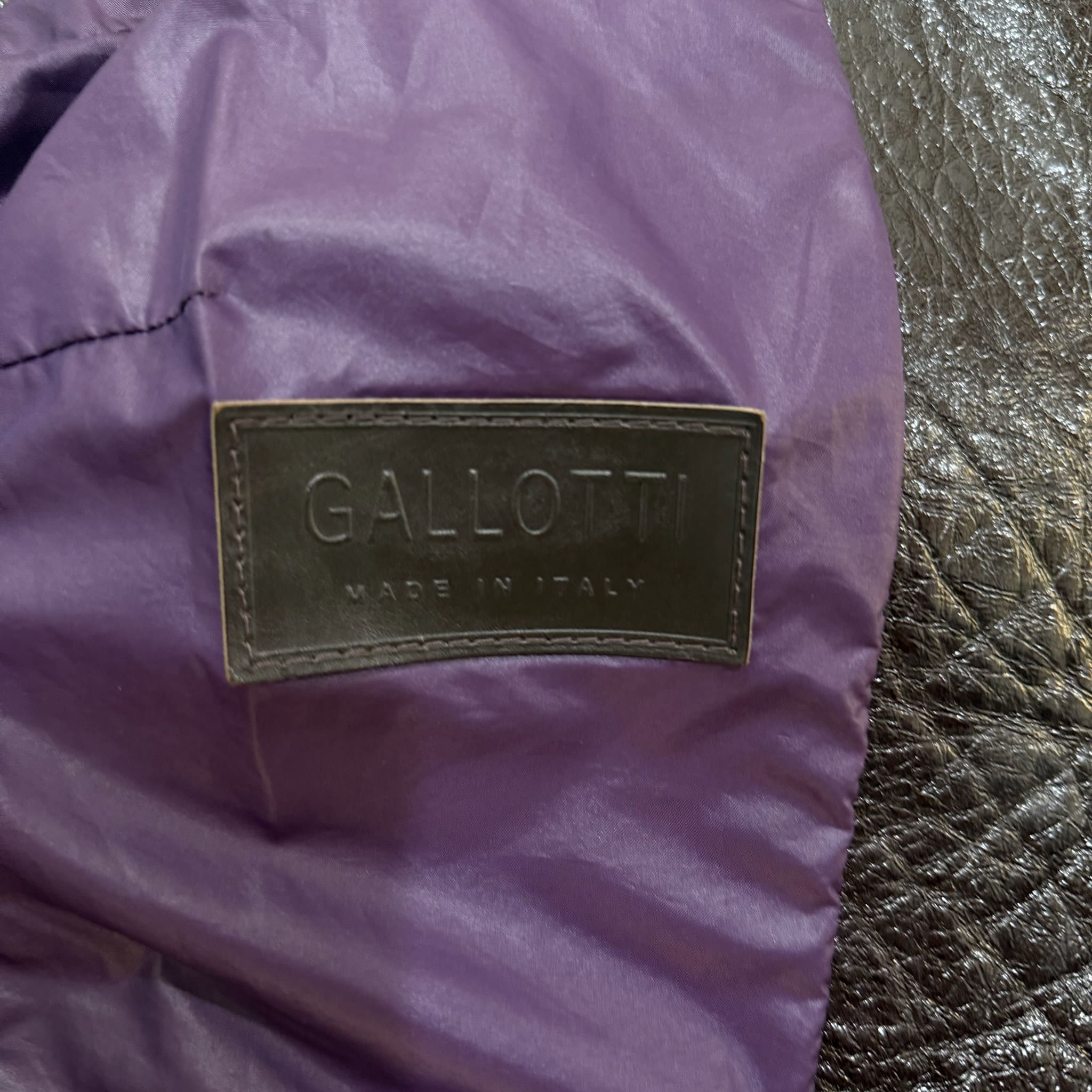 Giacca Gallotti in pelle viola 2000s