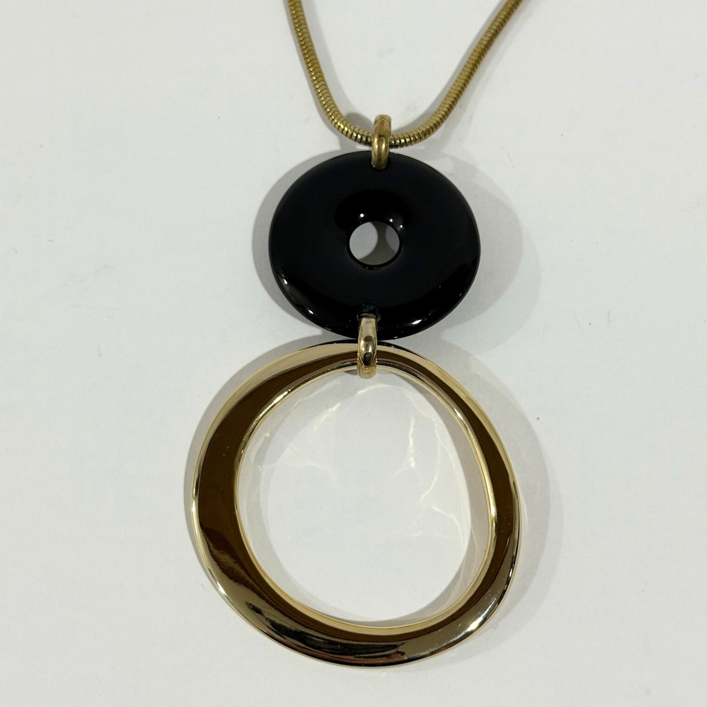 Collana dorata con doppio cerchio anni 2000